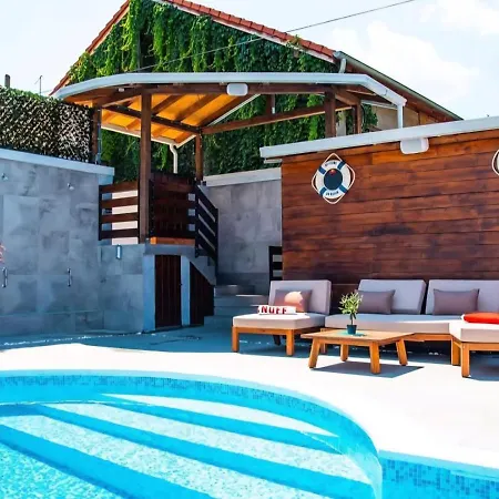 Апартаменты Benvenuti Honey Zemun